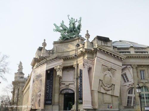 Grand Palais - Sculptural group on pediment
