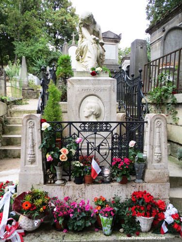 Pere Lachaise Cemetery - Chopin's grave
