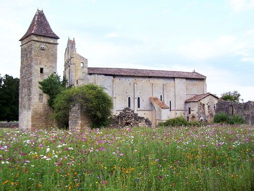 Entre-Deux-Mers wines - Abbaye de Blasimon