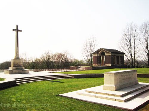 Hooge Crater and Cemetery - Cross of Sacrifice and Stone of Remembrance