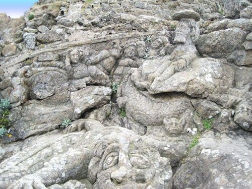 Rotheneuf Carved Rocks - Rotheneuf and his family