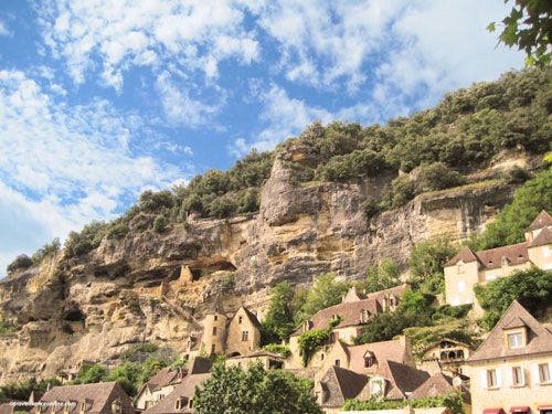 Vestiges of La Roque Gageac fortress can still be seen in the cliff face