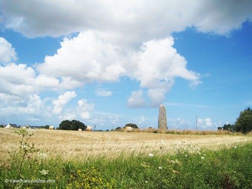 Champ Dolent Menhir