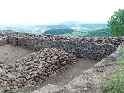 Foundations of the rampart of Gergovie