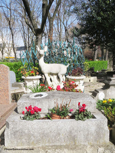 Cimetiere des Chiens - A cemetery for all pets