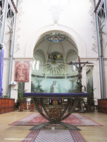 Notre-Dame-du-Travail Church - Chapelle de la Vierge