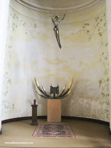 Notre-Dame-du-Travail Church - Christ in Glory
