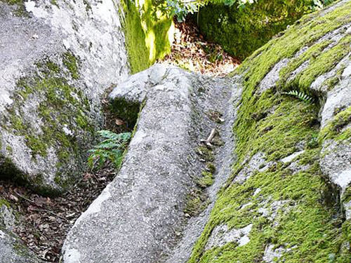 Pierre aux Neuf Gradins - Gutter or drain