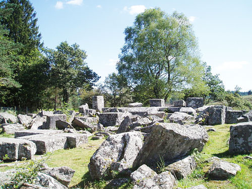 Ruines des Cars - Ruins of the temple