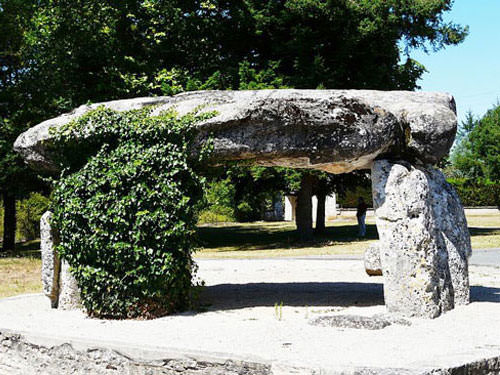 Perigord-Limousin Regional Nature Park - Dolmen near Brantome