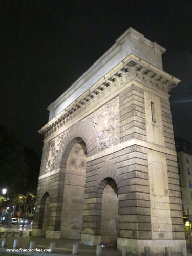 Porte Saint-Martin triumphal arch