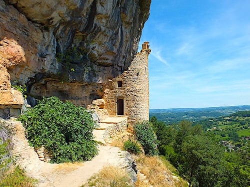 Chateau des Anglais, also known as Chateau Fort de La Roque d'Autoire