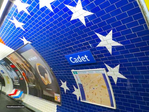 Cadet Metro station - Stars of the American flags on the walls