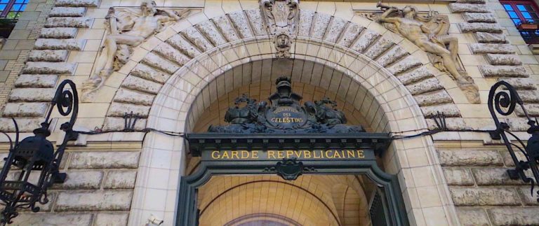 Garde Republicaine de Paris for Travel France Online