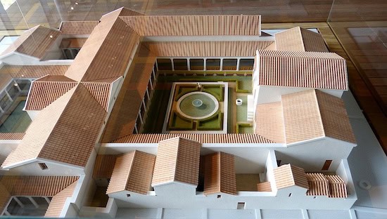 Model of the Domus Pompeius