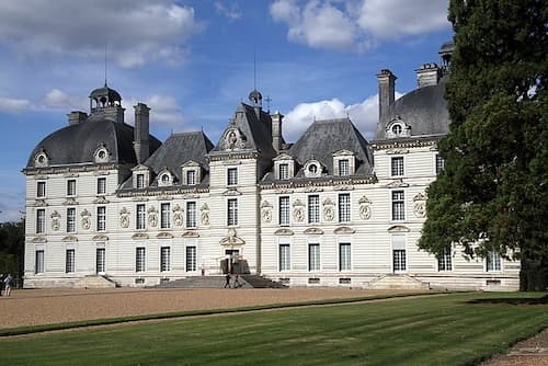 Château de Cheverny, a masterpiece of Classical architecture