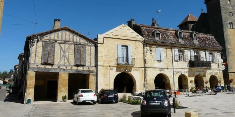 Beaumont du Périgord bastide