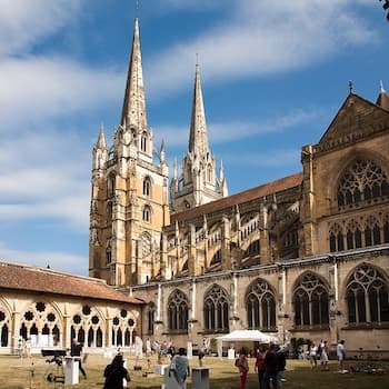 Bayonne Cathedrale Sainte-Marie and cloister