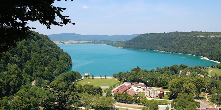 Lake Chalain in Jura